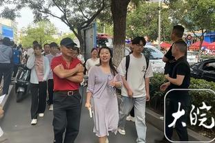 米体：米兰考虑给迈尼昂递增合同，吉鲁可能前往美职联